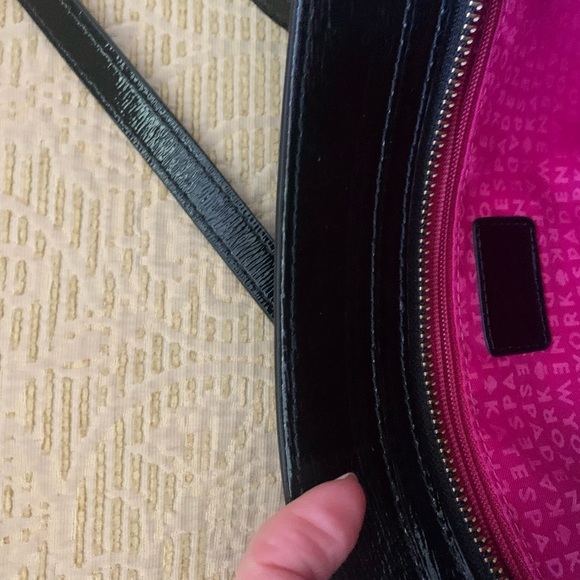 RARE KATE SPADE PATENT LEATHER HANDBAG W CHAIN CROSSBODY OR SHOULDER BLACK - Picture 8 of 10